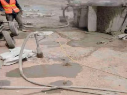 崖州水泥混凝土路面板底注浆技术 路面脱空注浆整治方案